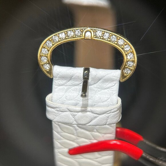 Heidi Daus White Leather Band Pearl/Crystals Watch - Picture 9 of 10